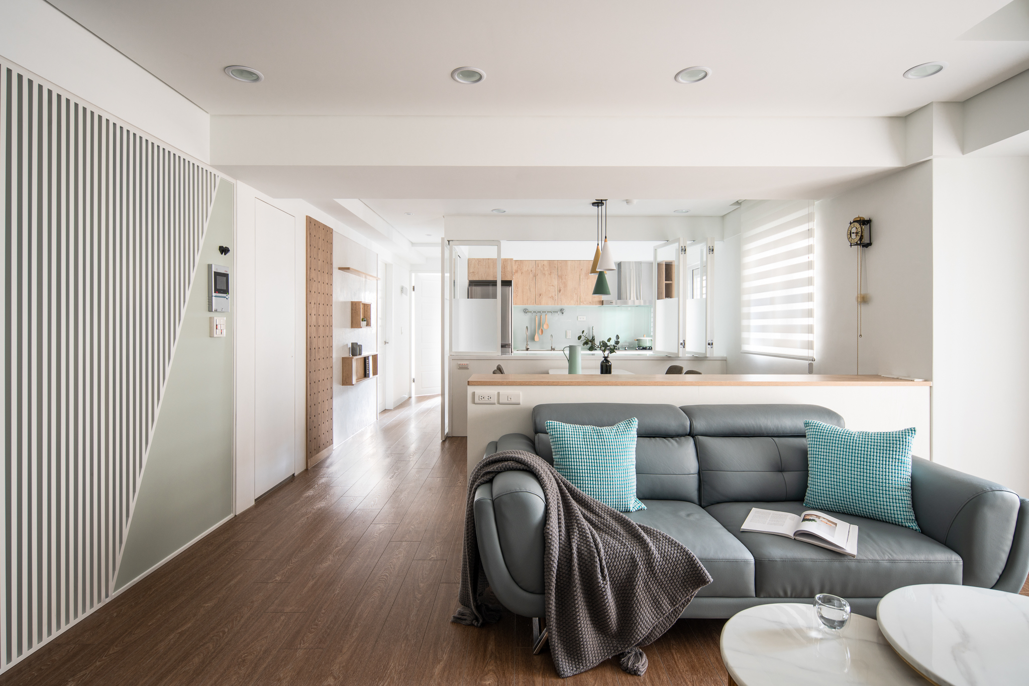 img-single