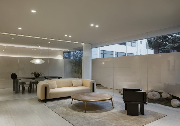img-single